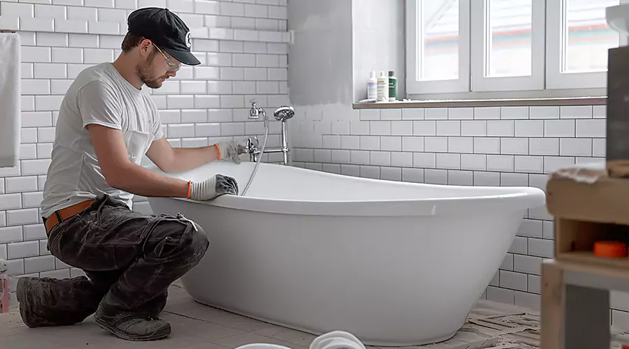 What Causes a Slow Draining Bathtub